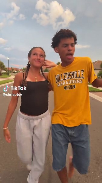 popsiclechris (@popsiclechris)’s videos with original sound - song lyrics ִ ࣪𖤐