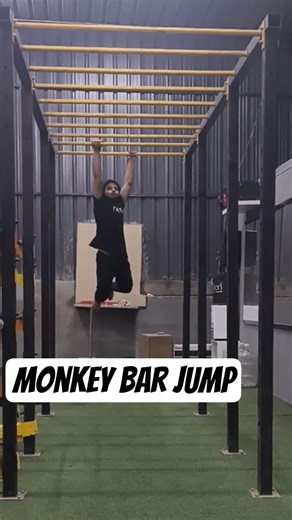 Monkey Bar Jump #calisthenics #monkeybarjump #pushpullworkout #movementculture #gym #coreworkout