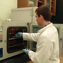 Video: Cooling Rate Dependent Ellipsometry Measurements to Determine the Dynamics of Thin Glassy Films