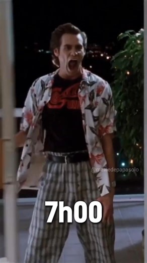 Humour du jour, bonjouuuuur 😁😁😁 Oui il est tôt, mais avec une petite vidéo humoristique ça passe mieux 🤣😂 J'adore Jim Carrey et voir certaines scènes de ses films regroupées dans une mini vidéo, ça me met en joie de bon matin 😁 Bon, avouez les parents, que quand ils sont petits on ne sait pas sur quelle version de notre mini nous on va tomber 🤣🤣😅 Un peu plus sérieusement, hier j'ai commandé un réassort de bougies, vous savez pour les coffrets "Rituels" mais malheureusement certaines éta