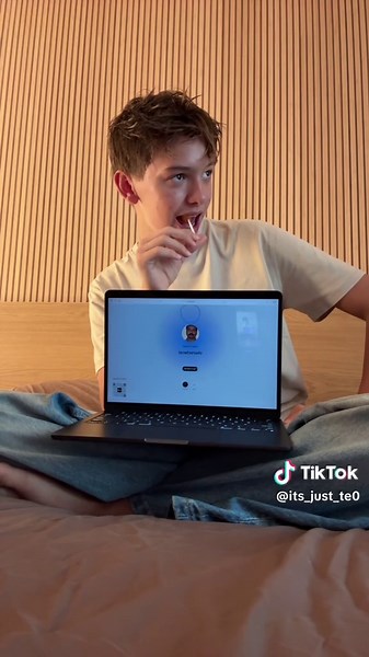 Fighting with an Indian Scammer Using AI