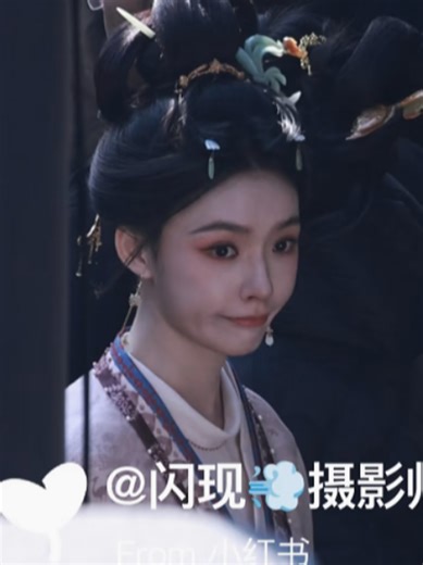 Ok Guys masih dapet ini bocorannya Nanti pasti update kalo ada yang share lagi 🤭✌️ Ramaikan komen dong biar gak berdebu 🤭✌️ Linghe juga udah selesai makeup kok #chinesedrama #guiluan #linyun #林允jelly #jellylin