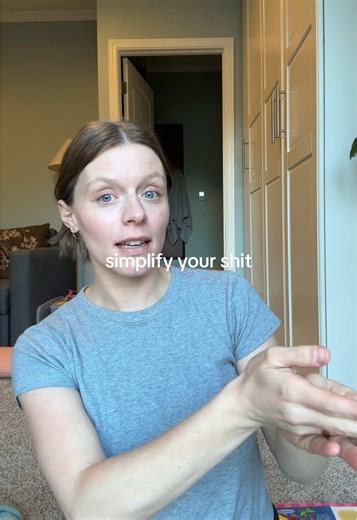 How to Declutter Your Books for a Minimalist Lifestyle