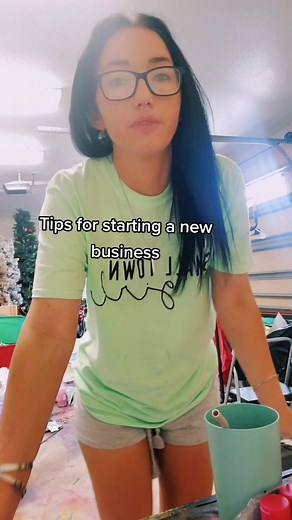 Tie dye secrets @sublimationtiedyeblanks #tiedye #bleachtee #bleachersbecrazy #tiedyetutorial #MakeItGucci #spraytiedye #fabricpaint #fyp #viral