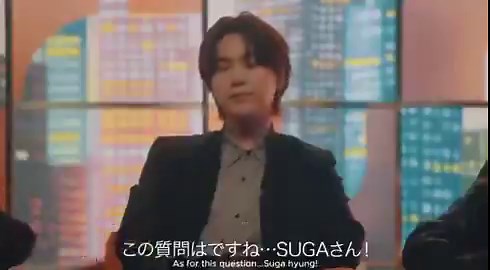 🐿 Describe a BTS en una palabra🐱 Si los describo en una palabra… ¿docomo?🐿 ¿Qué significa “docomo”?🐨: En cualquier lugar, en todas partes🐱 Son los número 1, ¿no?🐱 ¡Ah, los número 1! Número 1