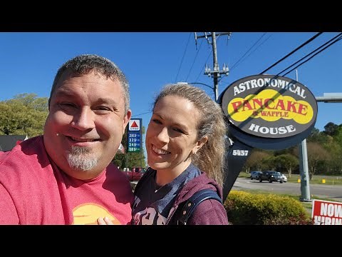 Astronomical Pancake and Waffle House || Williamsburg VA || Restaurant Review