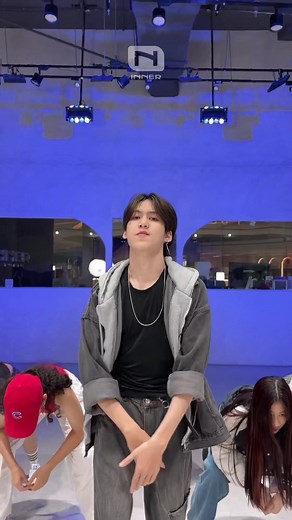 SPOT Challenge Dance Class with ZICO & JENNIE at Inner Studio