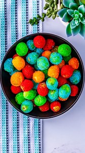 Candied Grapes! These easy to make candied grapes are one of my favorite snack recipes because of how tasty and simple they are to make! If you love a sweet treat you gotta try these! #candiedgrapes #cottoncandygrapes | Dowell Cooks