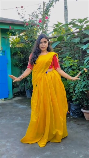 लाल लाल रंग ची बांगडी❤️💛 #subscribe #marathi #sanjurathod #dance #shorts