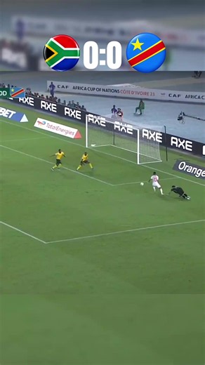 🇿🇦 – RDC 🇨🇩 de la CAN 2023, joué en février 2024, voici une description qui assume le côté souvenir : 🇿🇦🇨🇩 Il y a deux ans, les Léopards disputaient une bataille pour le podium. 🐆🔥 Face à l’Afrique du Sud, la RDC avait livré un match intense et engagé. Après 90 minutes sans but (0-0), le destin s’est joué aux tirs au but… et les Bafana Bafana se sont imposés 6-5. Une soirée difficile à oublier pour les Congolais. 💔🇨🇩 Vous vous souvenez de ce match ? 👀👇🏾#RDC #Leopards #CAN2023 #cr
