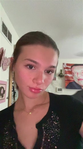 emilys.mp3.player (@emilys.mp3.player)’s videos with Pretty face - ‍