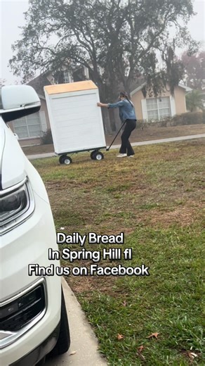 Set up my farm stand with me