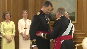 Spain's new King gets ceremonial sash