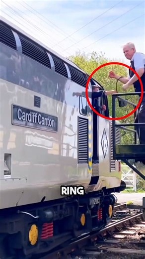 109K views · 484 reactions | This Ring Controls the Whole Train! "If this ring isn’t exchanged, the train can’t move forward! It’s called a route token — the driver gives one and takes another at each station. This ensures no two trains ever share the same track by mistake #TrainFacts #RailwaySecrets #ViralVideo #AmazingFacts #TrainSafety #MindBlowing #RouteToken #EngineeringWonder | Satisfied workers | Facebook