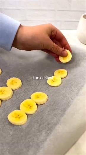 Healthy Food Recipes Club on Instagram: "FROZEN BANANA SNICKER LOGS 🍯 | A DELICIOUS SUMMER TREAT ✨Check our YT Channel Youtube.com/@Healthyfoodrecipesclub and our website healthyfoodrecipesclub.com for more recipes, tips and Health articles. We have baking measurements converter. Have you ever imagined having access to different, simple, healthy, protein-rich and delicious recipes like healthy nutella, banana bread or even chocolate truffles for free? So you finally found it, just take a look a