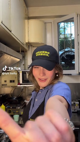 Kelly T✨ (@tylr.kelly)’s videos with teenage dream - overlays ⸆⸉