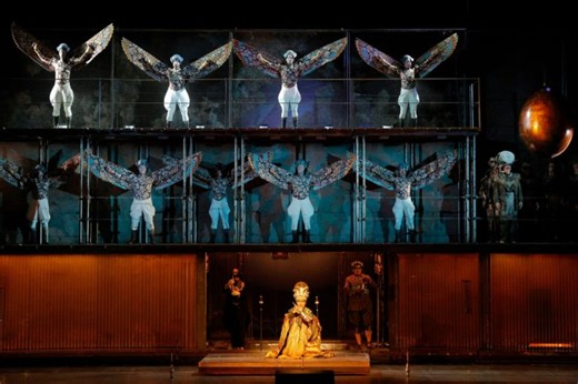 LA Opera’s ‘Akhnaten’ slowly submerges viewers in sound, detailed visuals - Daily Bruin