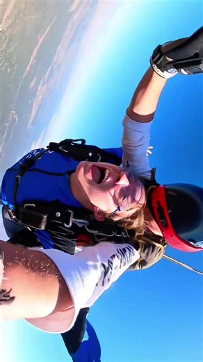 A couple of years ago I decided to go skydiving right next to the Grand Canyon. It was a surreal experience everyone should do at least once in their life. #skydiving #nature #usa #fun #fyp