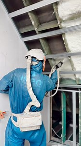 🔥 Moins de chauffage, plus de confort “À la maison, on a un poêle à pellets. On le fait tourner une demi-heure, et c’est tout. Sur tout l’hiver, à peine 10 sacs de pellets utilisés pour chauffer toute la maison.” Résultat ? Moins de dépenses, plus de confort, et une maison plus efficace énergétiquement 🏡✨ #ISEOProjection #Isolation #ConfortThermique #ÉconomiesÉnergie #MaisonSaine | ISEO Projection