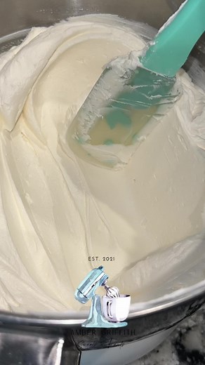 Easy Vegan Buttercream Recipe for Cake Decorating