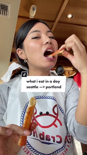 what i ate in a day road-tripping from seattle to portland and omg didn’t realize this was such a longggg day #whatieatinaday #seattle #portland #astoria #olympia