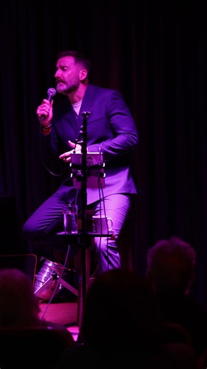 Here’s a recent performance of one of my all time favourite songs. First time to perform it, perhaps it will squeeze itself into my Christmas show | Paul Byrom