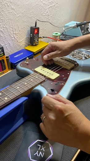 How to intonate a Fender Jazzmaster #loungingguitars #guitar #guitartech | Lounging Guitars