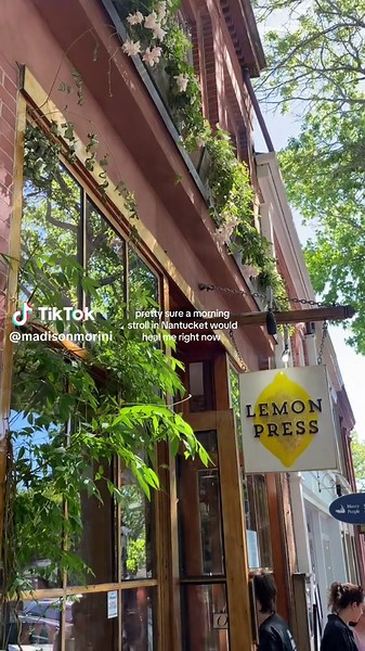 Embracing New England Summers in Nantucket