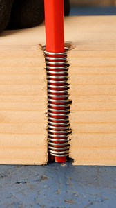 Using spring as a bolt threat | DeMilked