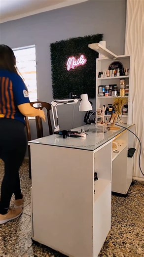 Yenery Avila on Instagram: "Buenas vibras = trabajos hermosos, pronto les hago tutorial si desean 💙 . . . . #NailArt #NailsOfInstagram #Manicure #NailDesign #3DNails #AlmondNails #LuxuryNails #UñasAlmendra #NailInspo #Uñas3D"