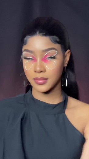 Learn how to do the 'Smack That' dance challenge