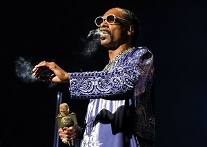 Snoop Dogg Opens Smoke Weed Every Day (S.W.E.D.) Cafe In Amsterdam