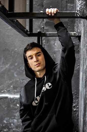 Carlos Alcaide ('El internado'): "El famoseo me da morbo pero me llama más crecer como actor"