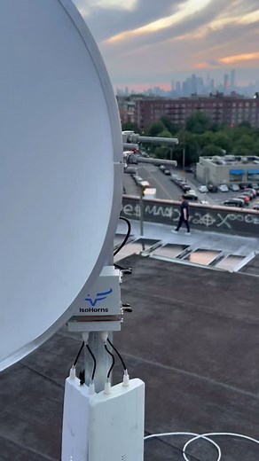 IsoHorns diplexer combining 5 GHz Ubiquiti Wave MLO 5 6 GHz Cambium ePMP Force 4600c signals on the same Cyber Antennas high performance dish. #wifi7 #6ghz #backhaul #ubiquiti #cambium #isohorns #cyberantennas