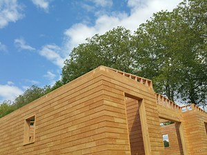 Brikawood: Ladrillos de madera con los que puedes construir tu casa.