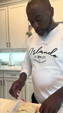 Man show one of his many quick meals from prison he use to make 😂 Watch til end #shorts