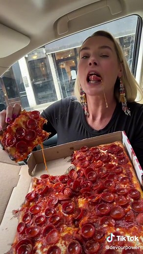 Delicious SPICY SPRING PIZZA from Prince Street Pizza in NYC!