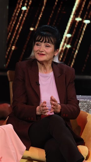 18K views · 329 reactions | U novoj epizodi Pesmom kroz život, otkrivamo priču iza “Jugoslovenke” — jednog od najvećih hitova koje je otpevala Lepa Brena. Gosti voditeljke @culibrkova_ bili su čuveni autori Marija Ćajić i Miloš Mandić, tvorci ove legendarne pesme koja je obeležila generacije. Gledaj sada na YouTube kanalu Pesmom kroz život ▶️ | Grand Production | Facebook