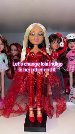 Lola Indigo Doll Outfit Change Transformation