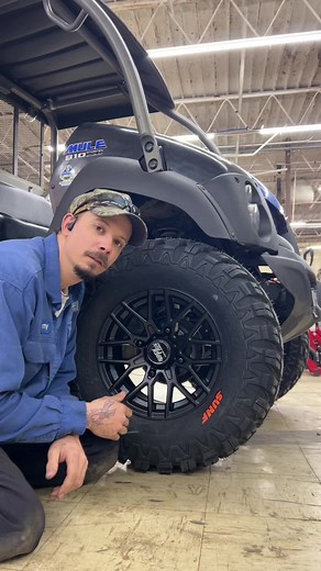 How to remove printed labels off your tires. Works on all tires with this style label. #tires #shop #garagehack #tirehack #label #removal