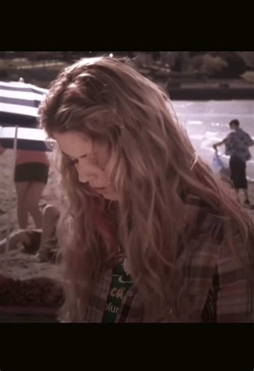 La belleza de Amy Loubalu en Geek Charming