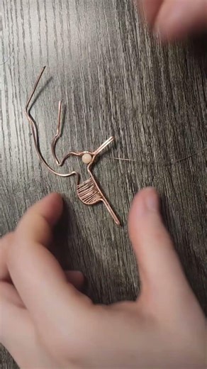 New hummingbird tutorial up now! #diyjewelry #wirewrappedjewelry #arttutorial #timelapsetutorial