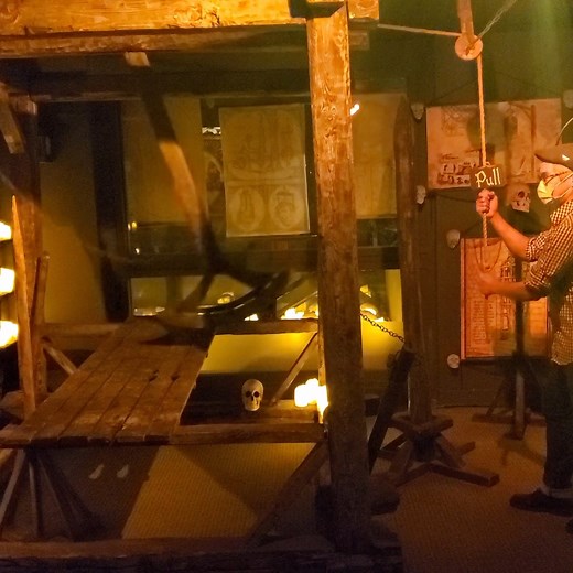 THE PENDULUM Edgar Alan Poe described the horror of being under the Pendulum in his story "The Pit and the Pendulum". How did the "pendulum" work? The torture would lasts longer as the iron blade which was fixed as high as possible under the ceiling of the room would swing back and forth. Using a special mechanism such as ones founded in old clocks alowing the pendulum to lower with each swing, rocking from side to side for hours, days even until finally reached the bottom. The victims on the be