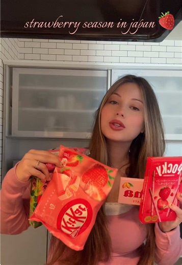 strawberry season in japan is amongst us!!!! 🍓trying every strawberry themed treat I could find. #strawberryseason #japanese #japanesecandy