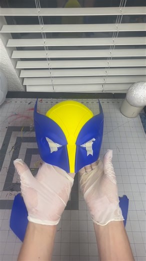 Mengbi Yang on Instagram: "3D printed this Wolverine helmet and assembled it with magnets for a clean, seamless fit. The full file is available for free on the MakerWorld app. #3dprinted #3dprinting #3dprint #wolverine #wolverinehelmet #marvelcosplay #cosplaybuild #makerworld #bambulabA1 #diyprops #cosplayprops #additivemanufacturing #3dprintfiles #helmetbuild #propbuild #cosplaycommunity #3dprintlife #filamentprinting #maskmaker #superherocostume"