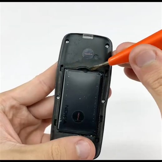 Say Goodbye to Internet! Connect an Old NOKIA to Your TV and Watch Free Channels. | Gk Experience