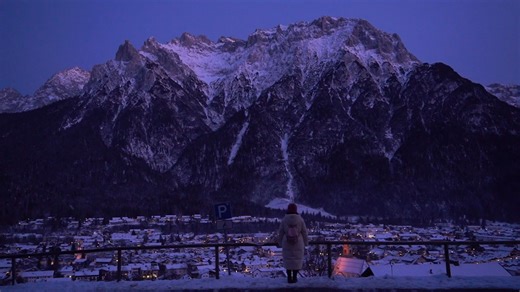 慕尼黑郊区Mittenwald，看日落雪山
