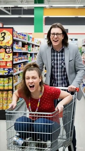 Je n'irai plus jamais faire les courses avec lui ! 😱 #shorts #drole #nadegecandle