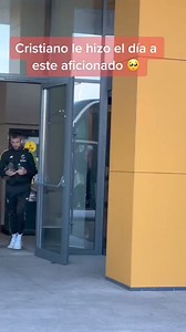 1.1M views · 10K reactions | mucha humildad la...CR7 | Jhon Perea | Facebook