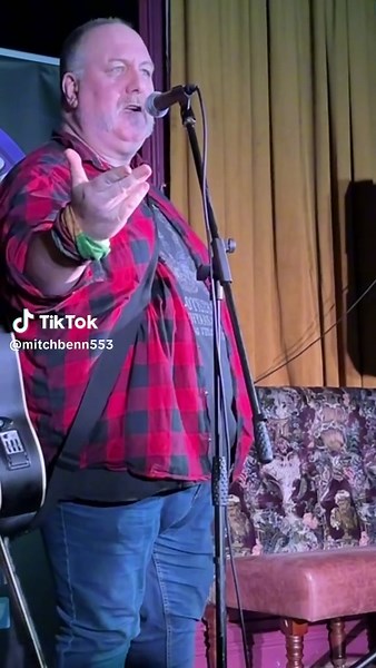 Mitch Benn (@mitchbenn553)’s videos with original sound - Mitch Benn